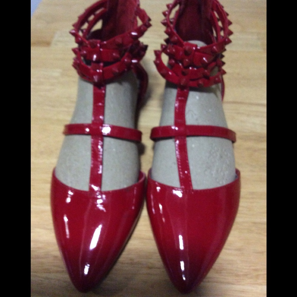 Jessica Simpson patent leather shoes.